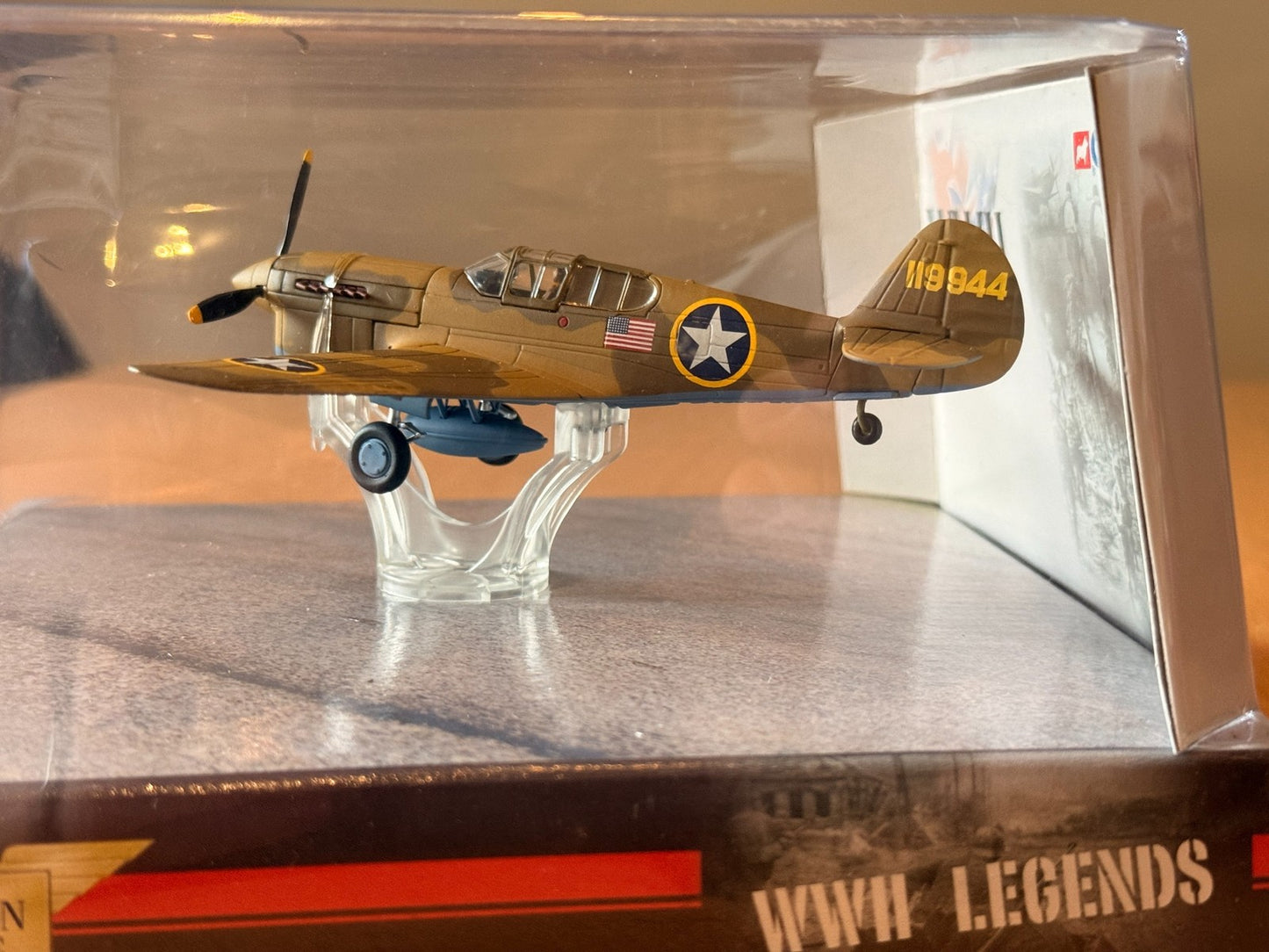 Corgi Aviation AA33105 WWII Legends  P40F Warhawk