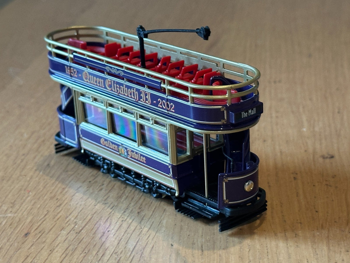 Corgi CC25902 Queen Elizabeth II Golden Jubilee Special Edition 1952-2002