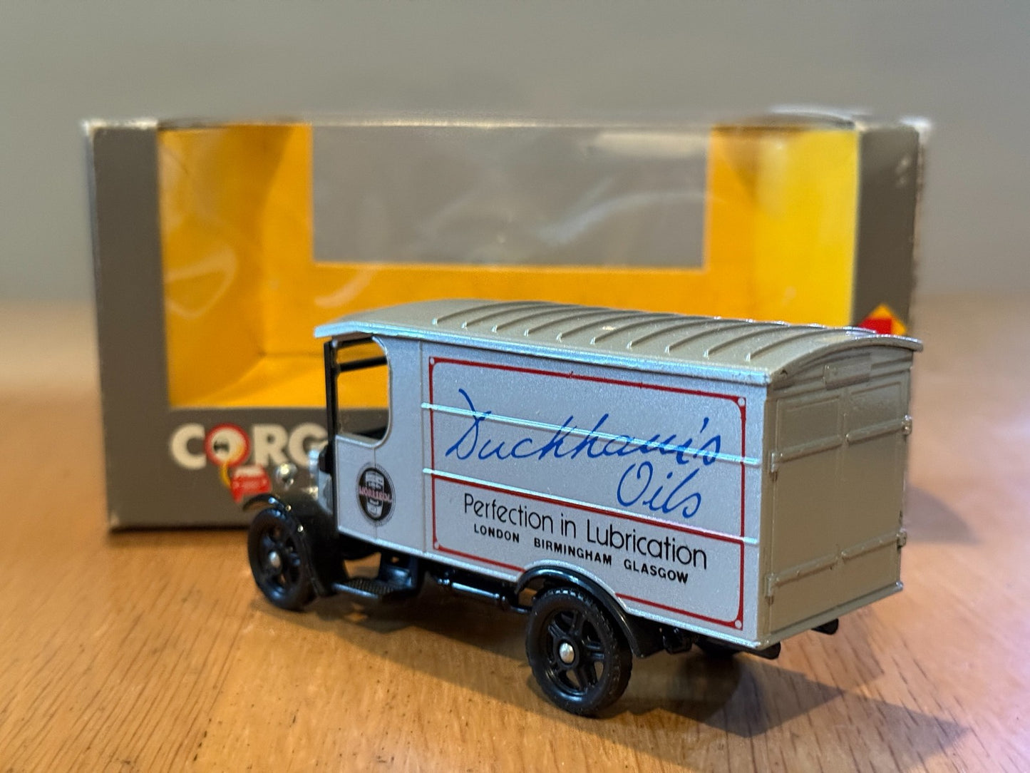 Corgi Classics 97100: 1:50 1929 Thornycroft Van - Duckhams Oil