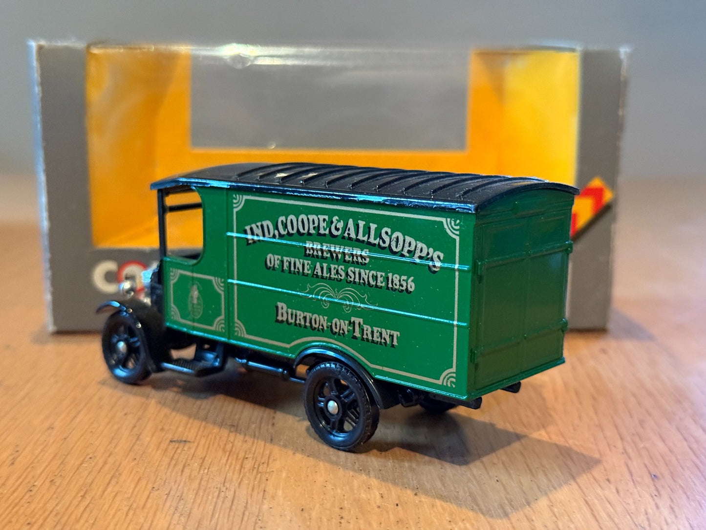 Corgi Classics 97100: 1:50 Ind Coope Thornycroft Van