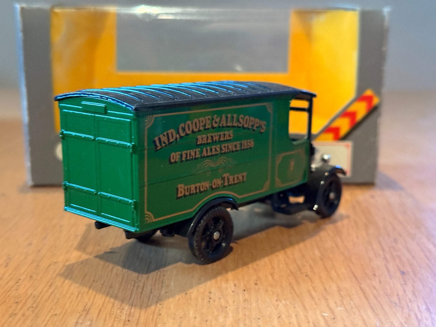 Corgi Classics 97100: 1:50 Ind Coope Thornycroft Van