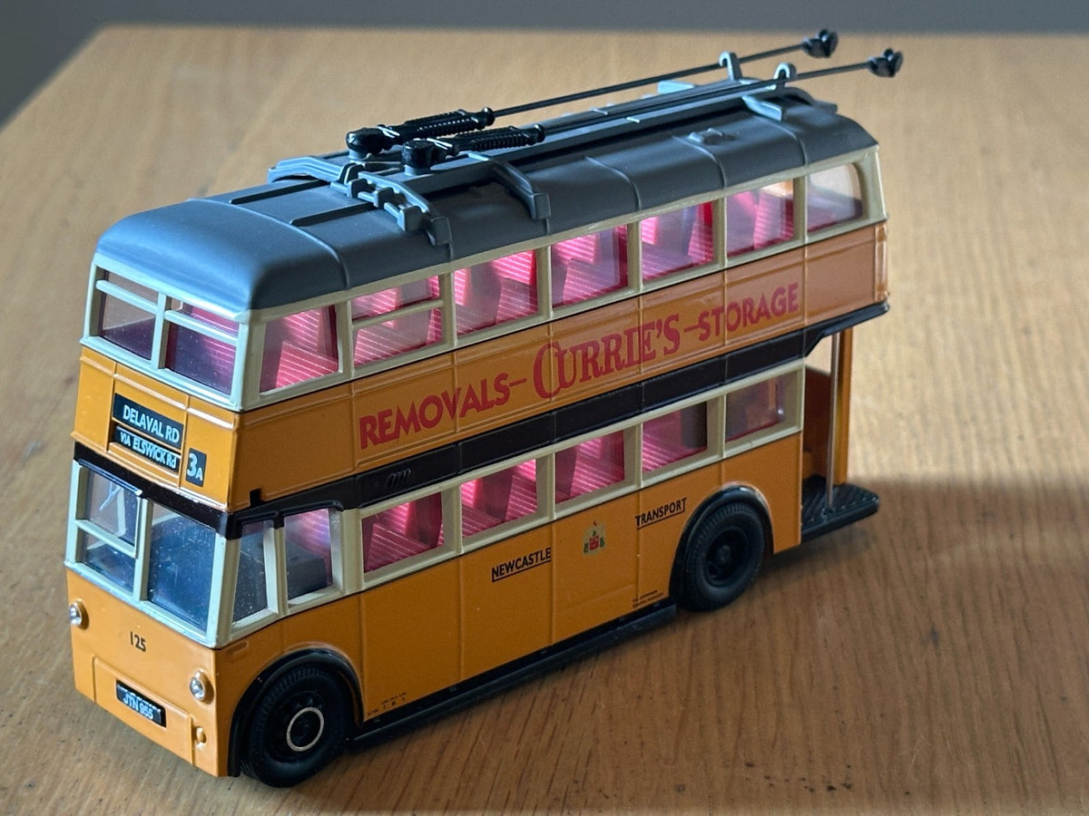 Corgi Classics 97870 1:76 Karrier W4 Trolleybus Newcastle-Upon-Tyne Corporation