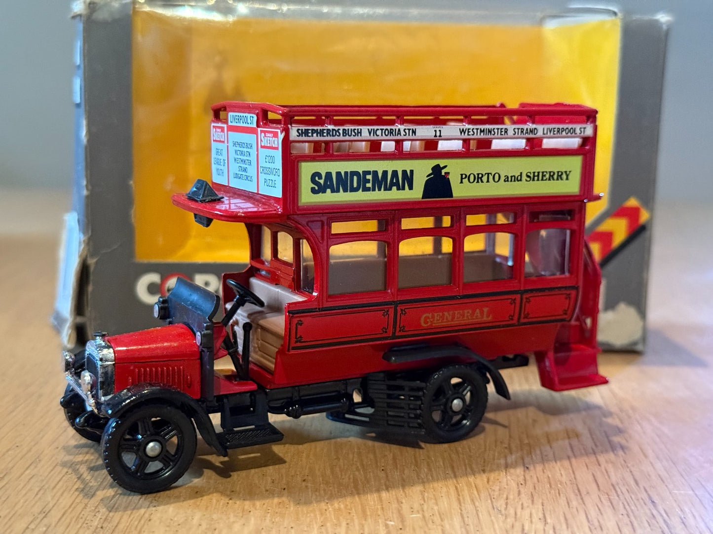 Corgi Classics C858: 1:43 Thornycroft Bus