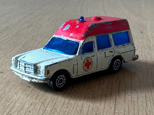 Corgi Diecast - Mercedes Benz 2200 Binz Ambulance