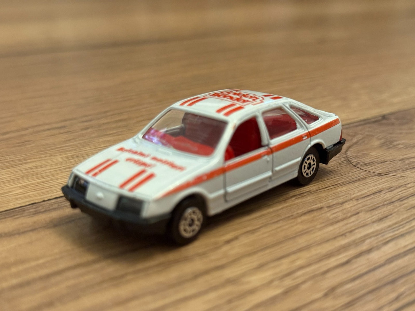 Corgi Juniors - Golden Wonder Ford Sierra 2.3 Ghia