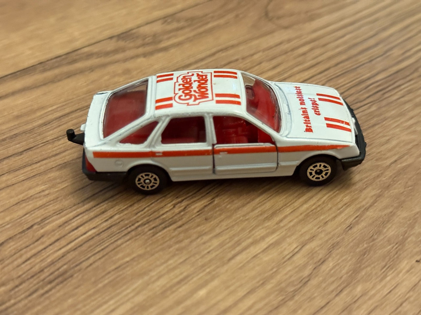 Corgi Juniors - Golden Wonder Ford Sierra 2.3 Ghia