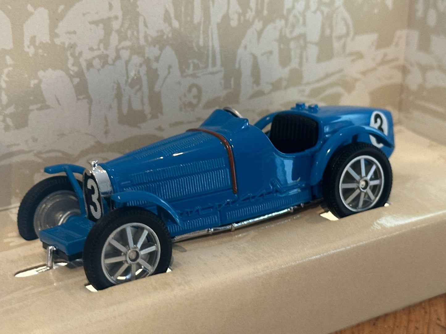 Corgi Legends of Speed - Bugatti B00202