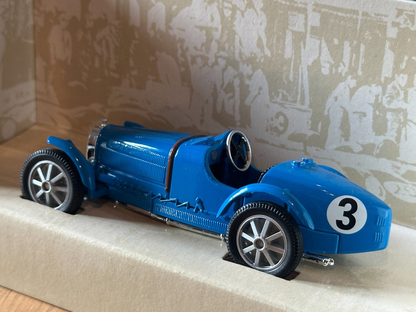 Corgi Legends of Speed - Bugatti B00202