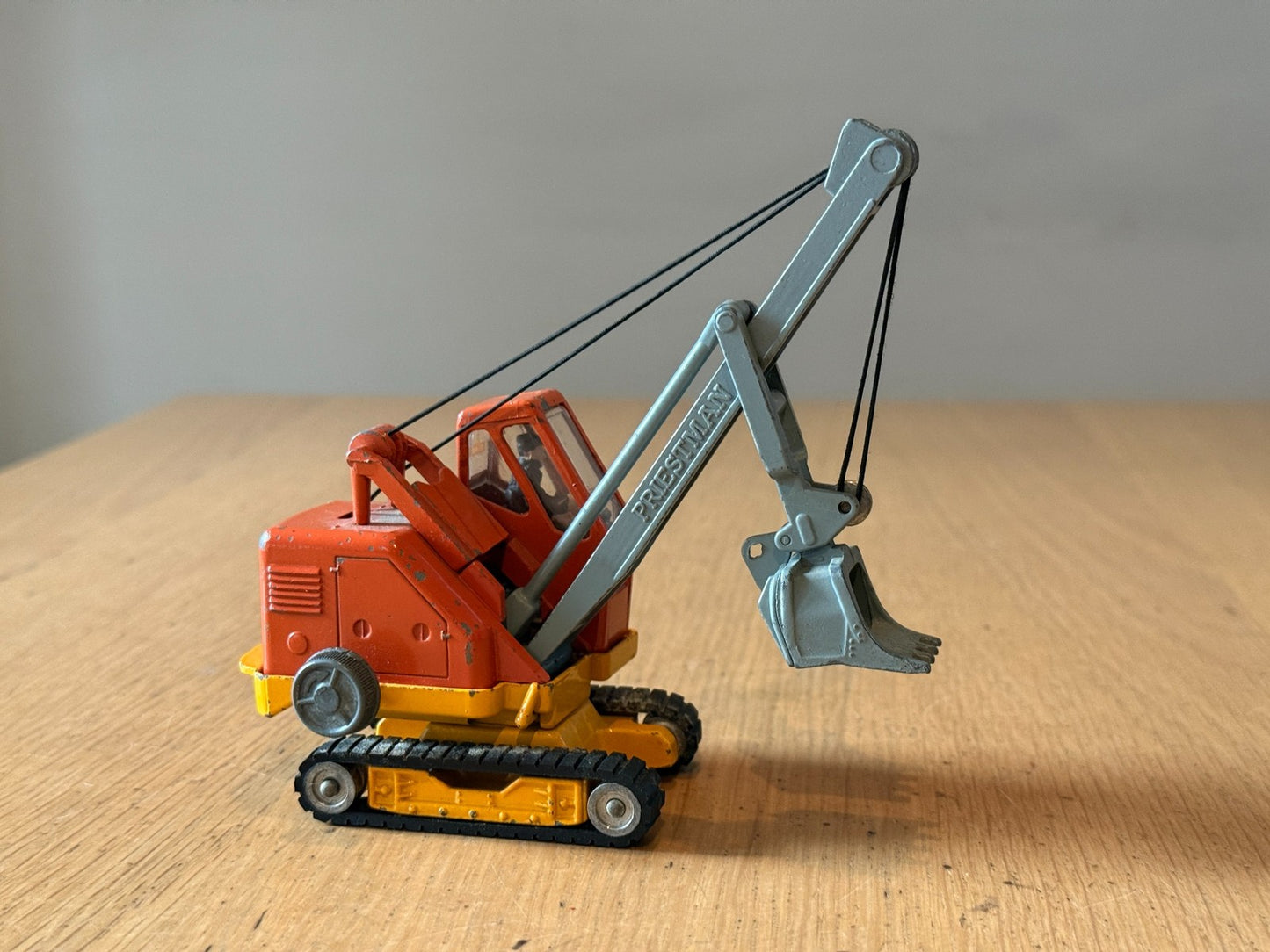 Corgi Major Toys 1128 - Priestman Cub Shovel