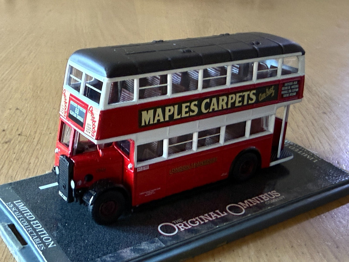 Corgi Original Omnibus 1:76 OM43902 - Daimler CW Utility - London Transport