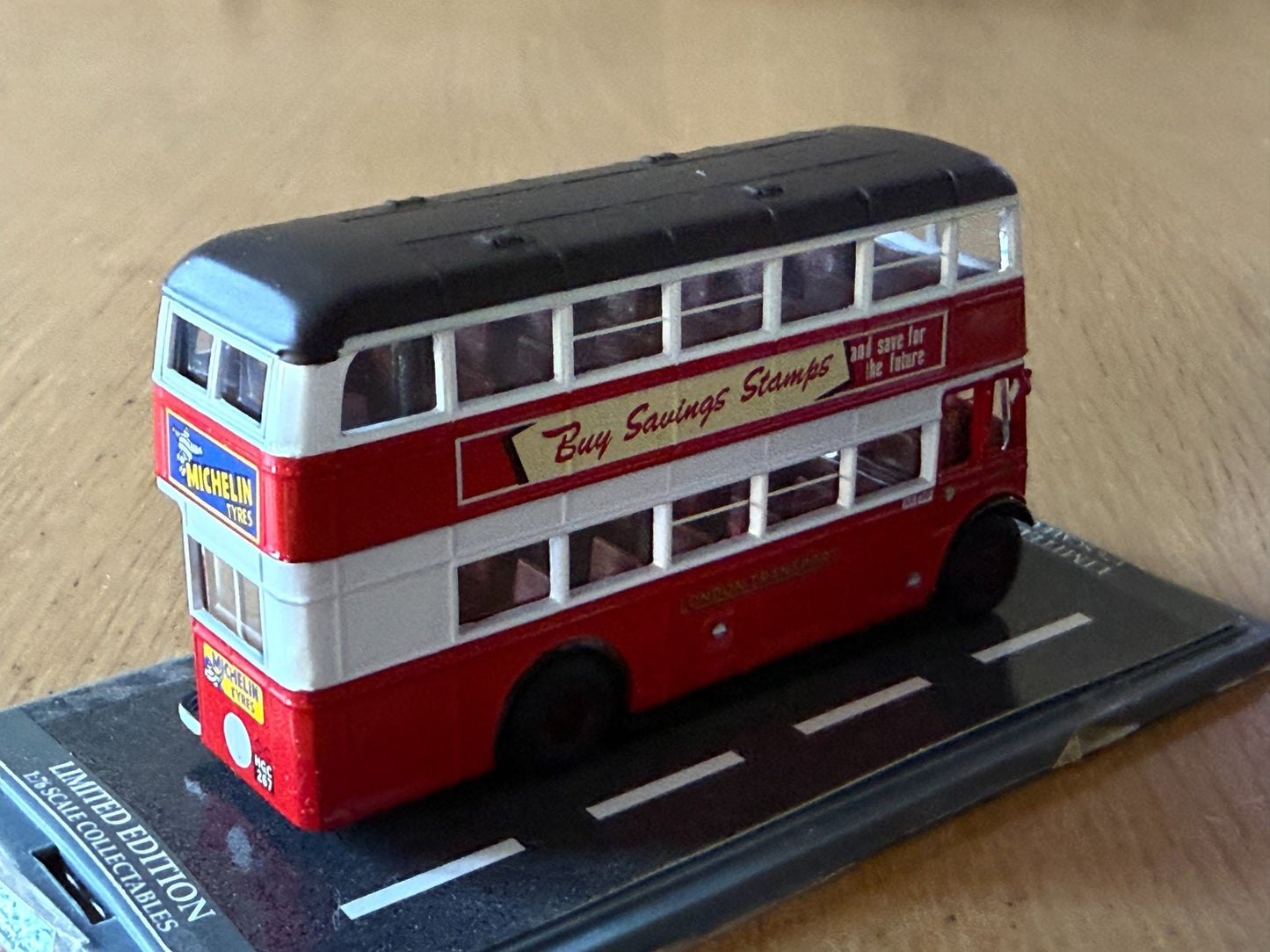 Corgi Original Omnibus 1:76 OM43902 - Daimler CW Utility - London Transport