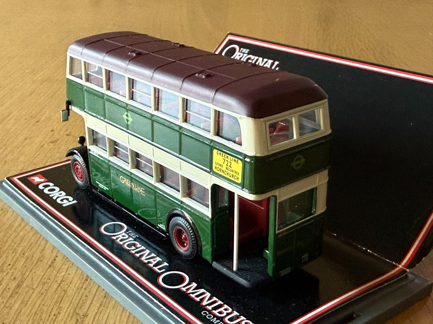 Corgi Original Omnibus 1:76 OM43905 - Daimler CW Utility - Greenline
