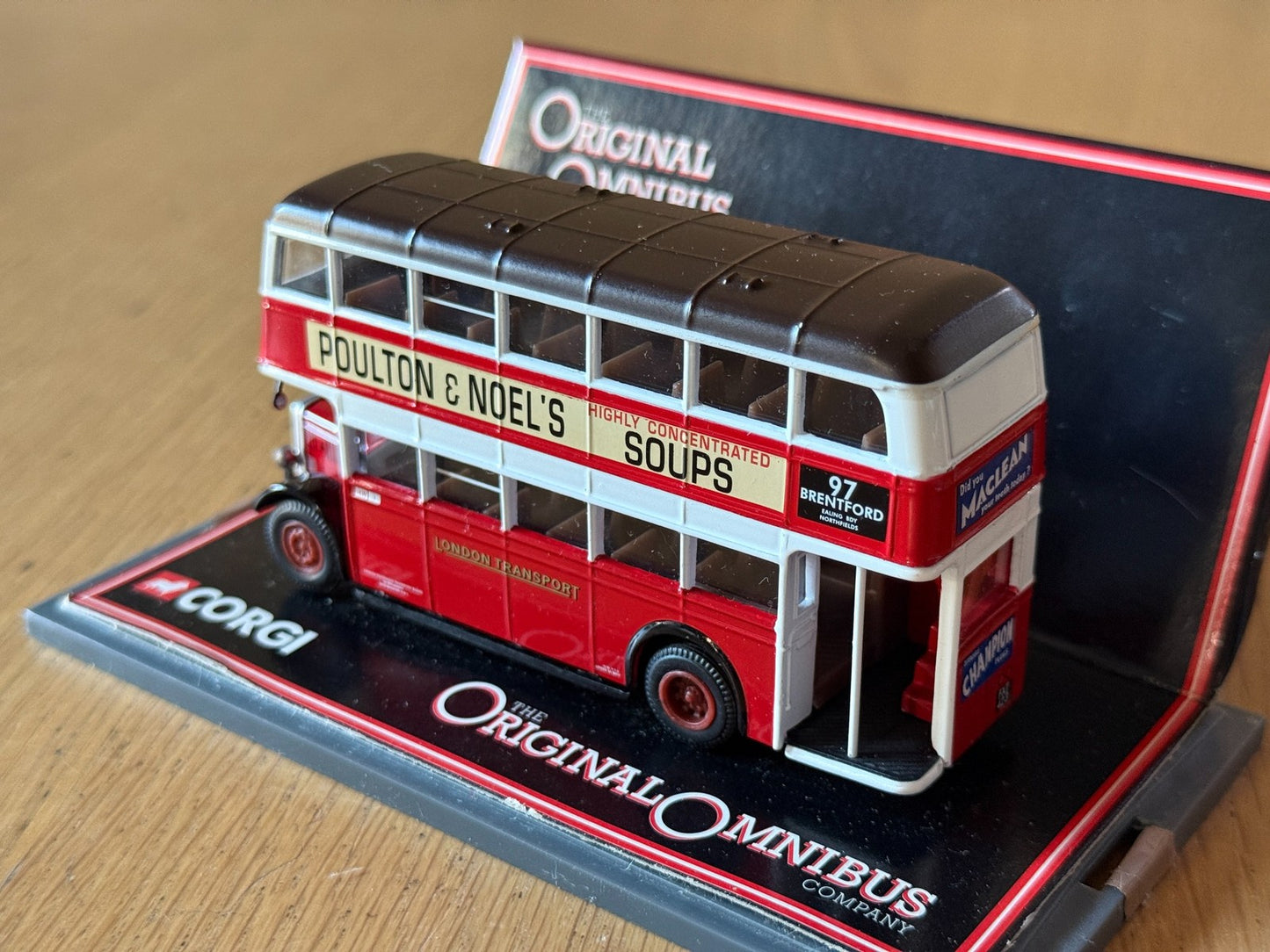 Corgi Original Omnibus 1:76 OM43921 - Bristol K Utility Bus London Transport