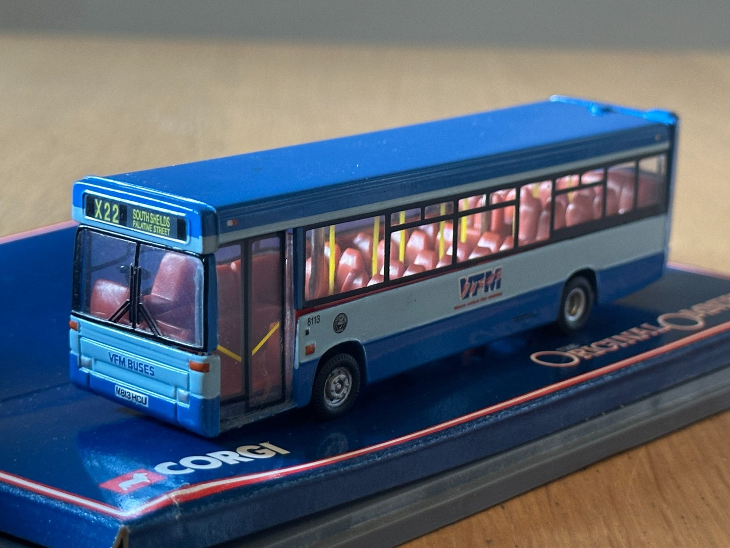 Corgi Original Omnibus 42809 - 1:76 Platon Pointer Dennis Dart Bus