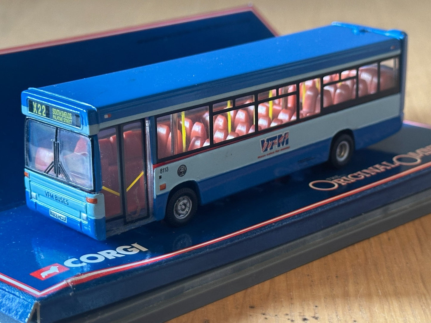 Corgi Original Omnibus 42809 - 1:76 Platon Pointer Dennis Dart Bus