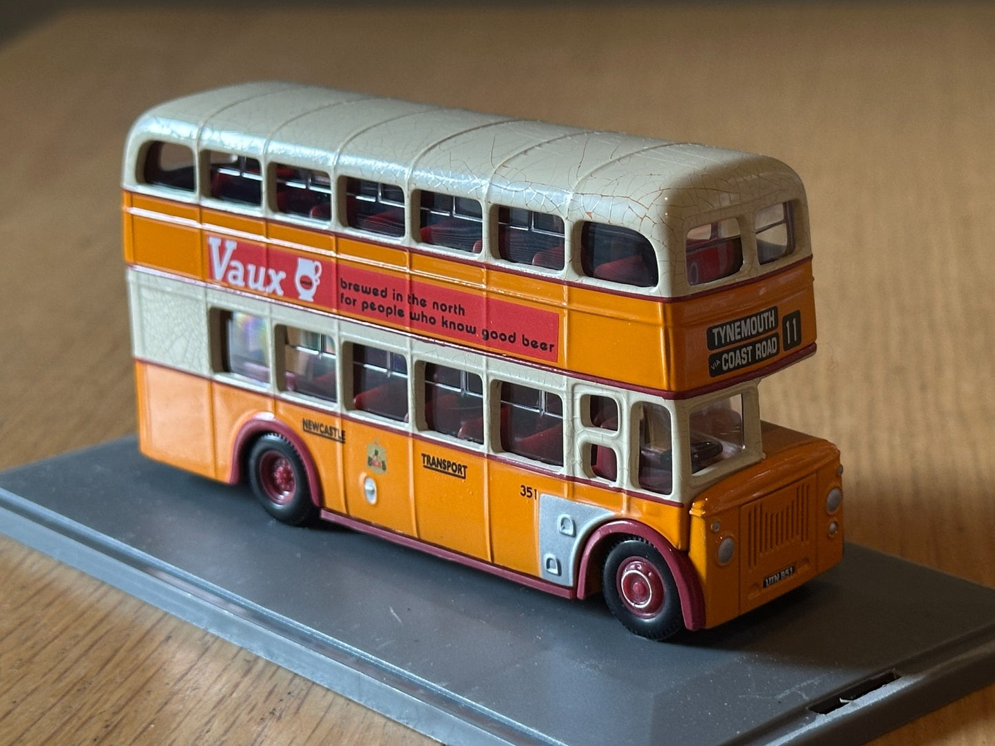 Corgi Original Omnibus 97944 - 1:76 MCW Orion Leyland PD2 Newcastle Corporation