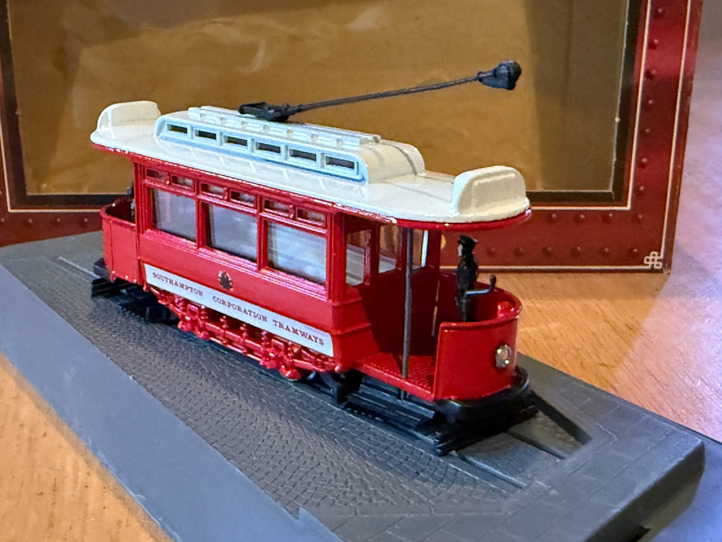 Corgi Tramlines OO Gauge 1:76 C990/1 Southampton Corporation Tramways