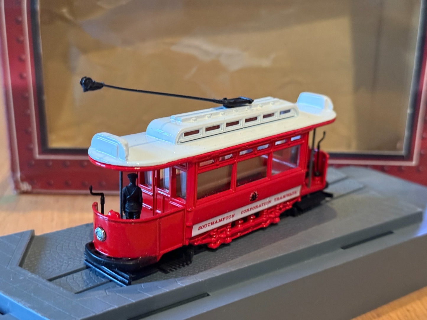 Corgi Tramlines OO Gauge 1:76 C990/1 Southampton Corporation Tramways