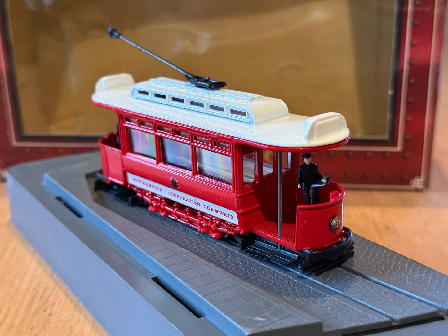 Corgi Tramlines OO Gauge 1:76 C990/1 Southampton Corporation Tramways