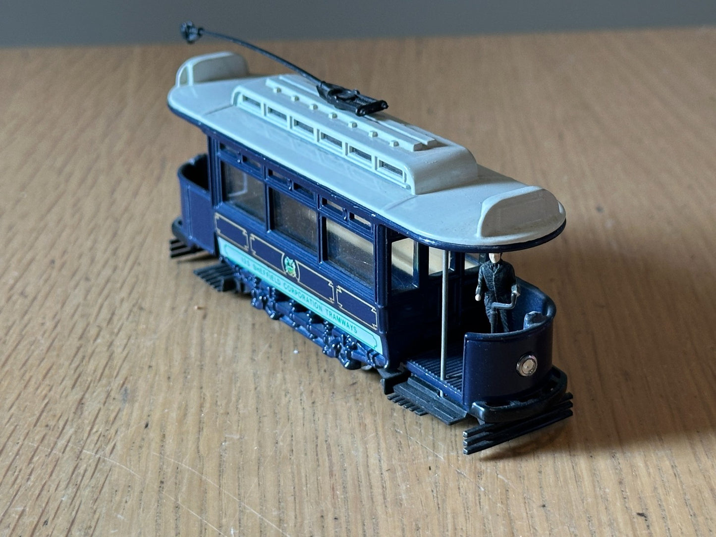 Corgi Tramlines OO Gauge 1:76 C990/2 Sheffield Corporation