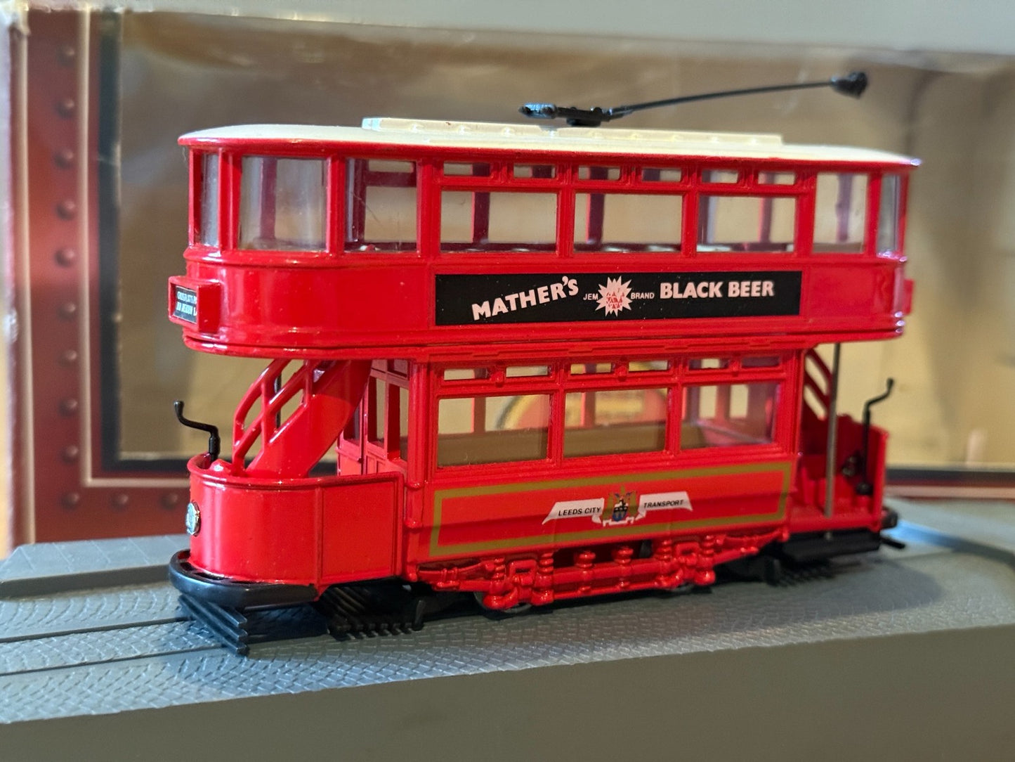 Corgi Tramlines OO Gauge 1:76 C992/1 Leeds City Transport Tram