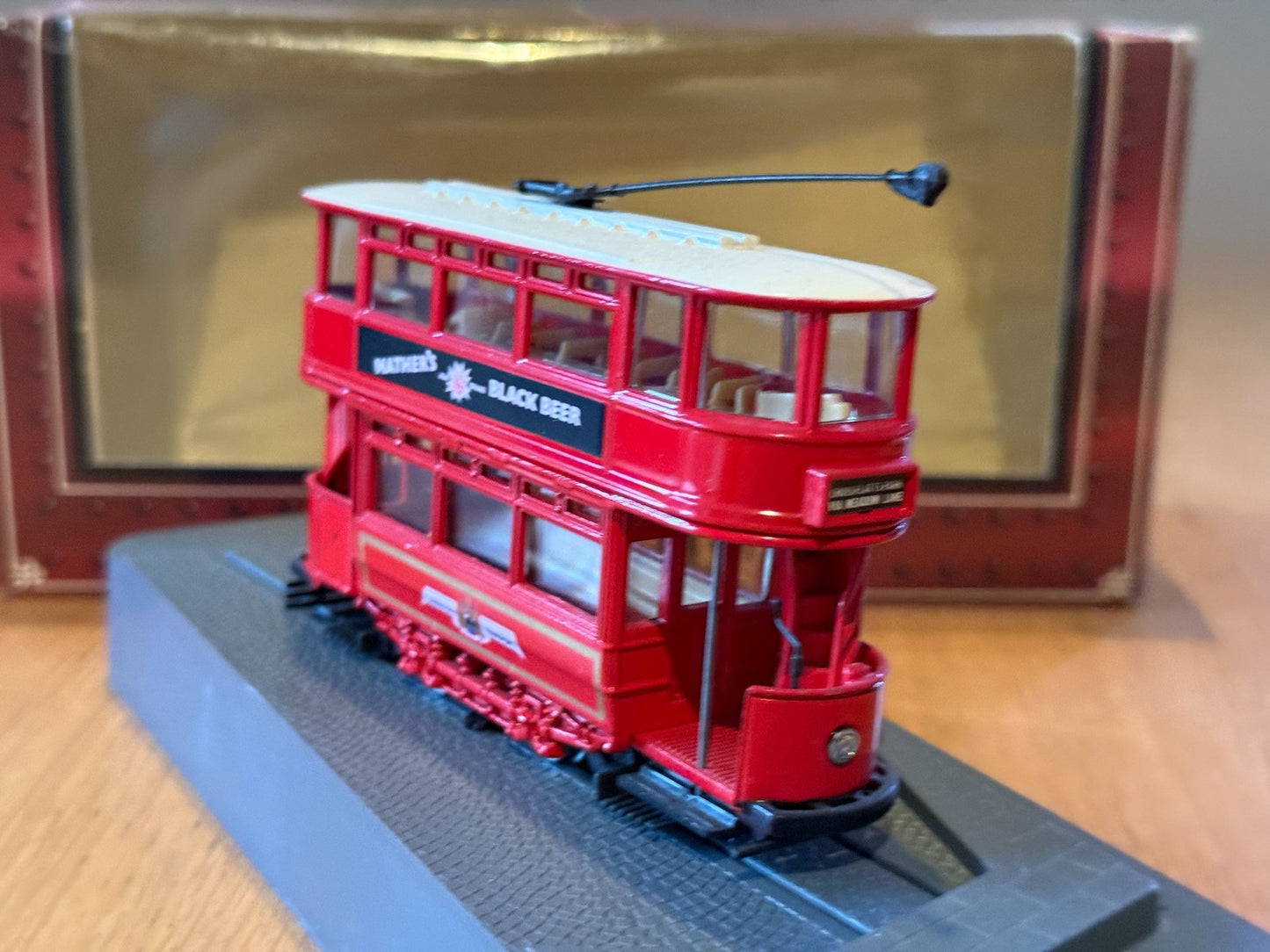 Corgi Tramlines OO Gauge 1:76 C992/1 Leeds City Transport