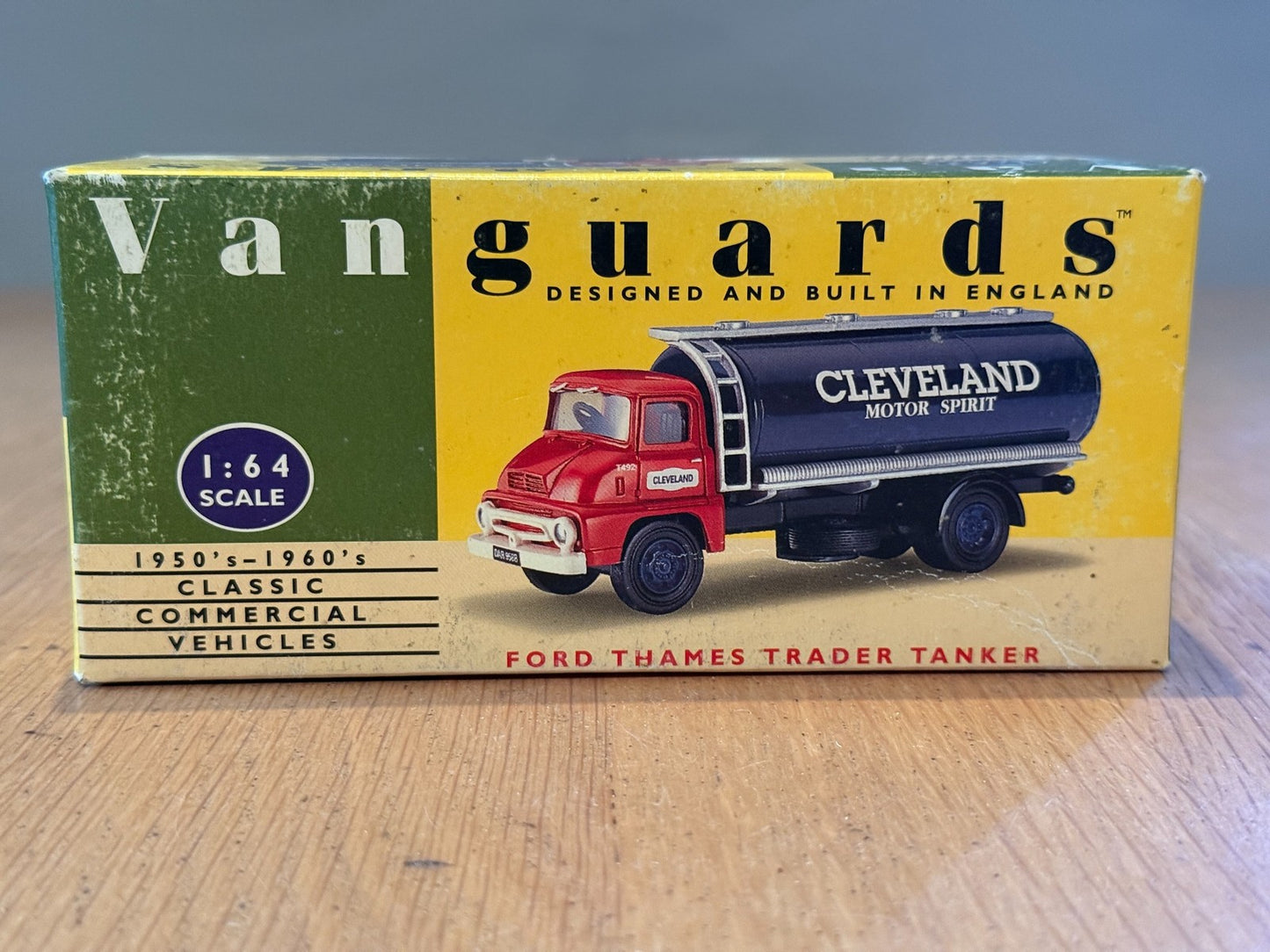 Corgi Vanguards 1:64 Ford Thames Trader Tanker - Cleveland Motor Spirit