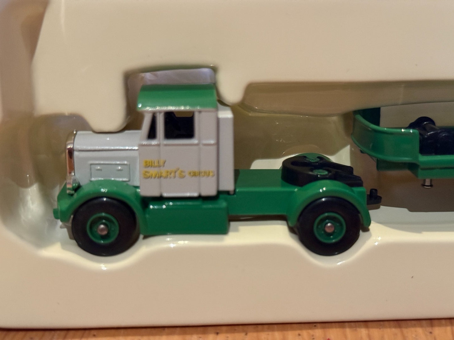 Days Gone Circus Collection DG112004 - Billy Smart's Scammell & Low Loader