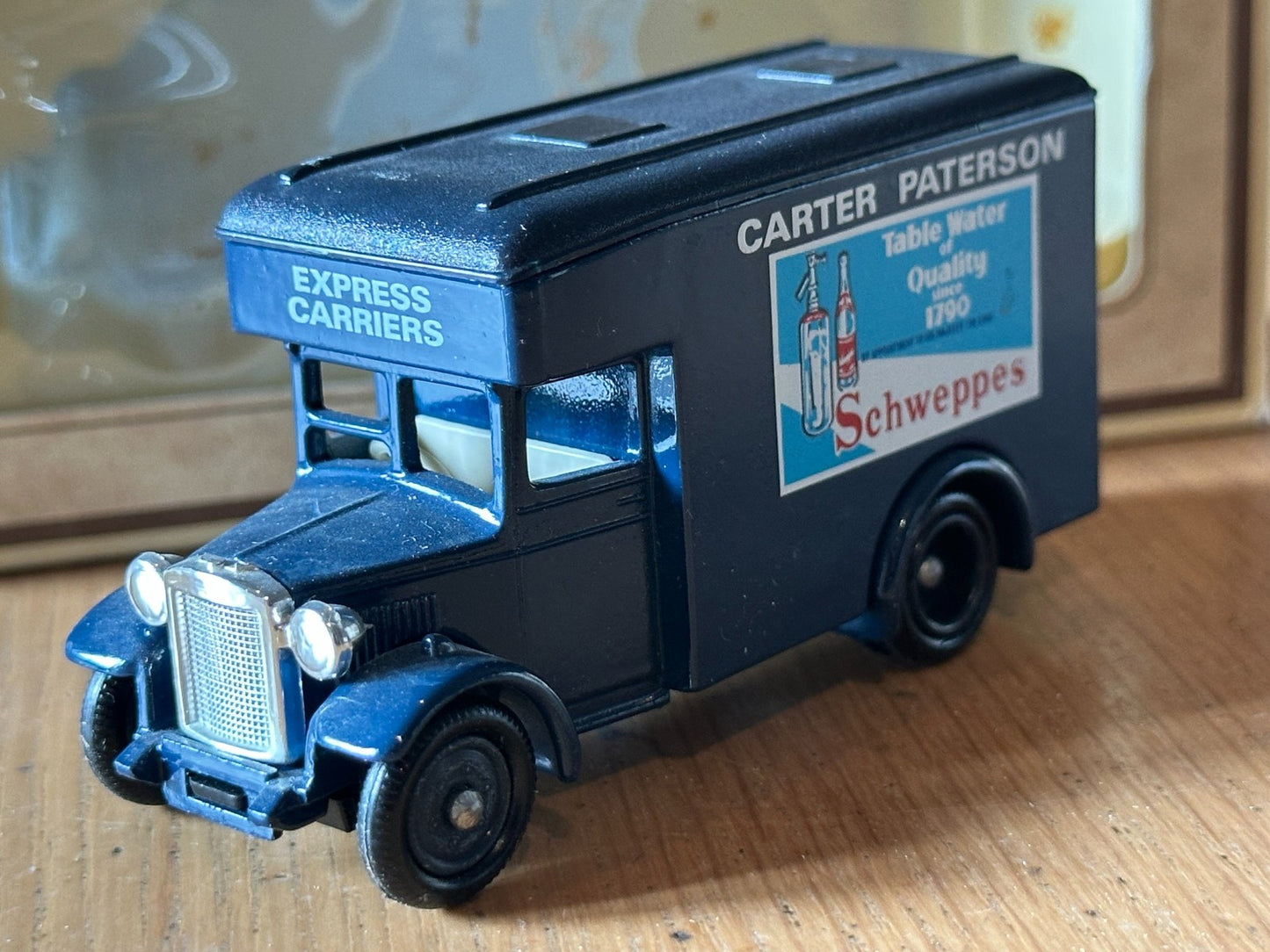 Days Gone DG16026 - Dennis Parcels Van - Carter Paterson