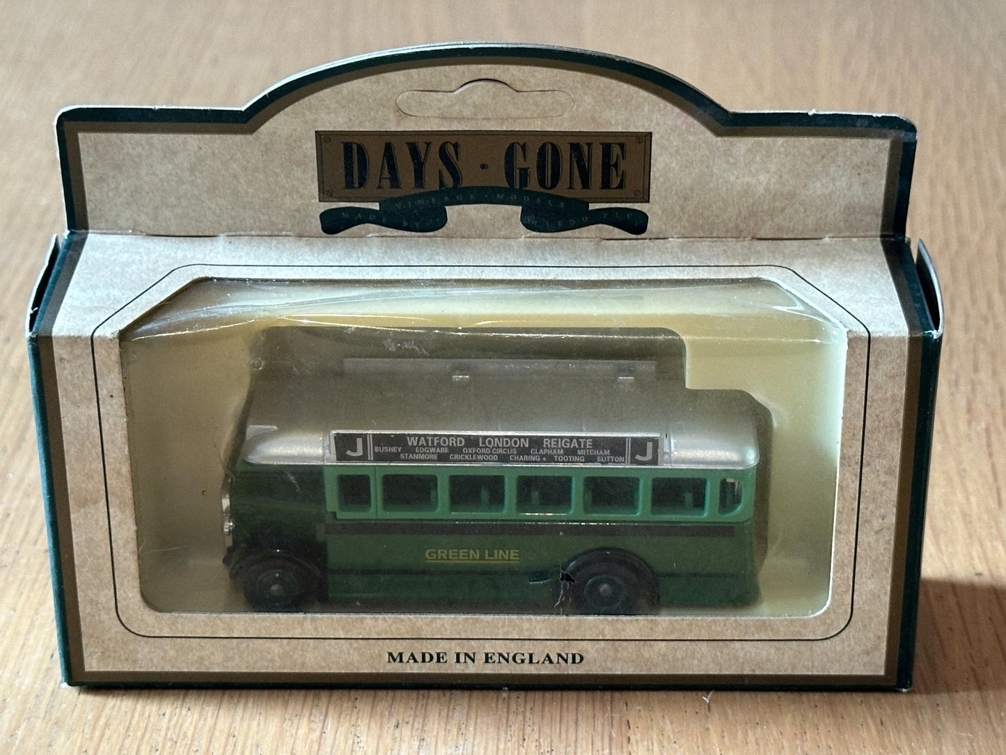 Days Gone DG17022 - AEC Regal Single Deck Coach - Green Line