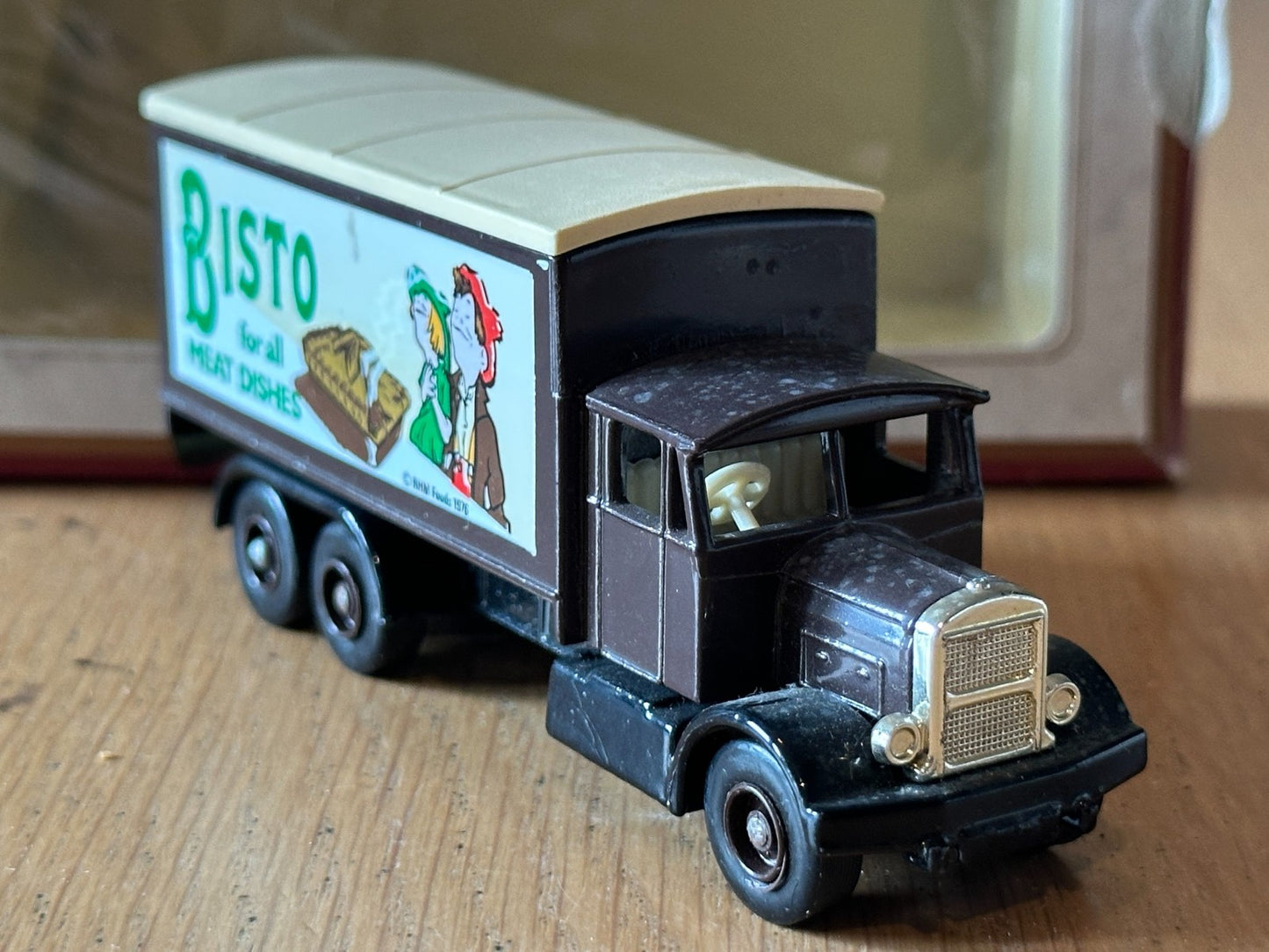 Days Gone DG44000 - Scammell 6 Wheel Truck - Bisto