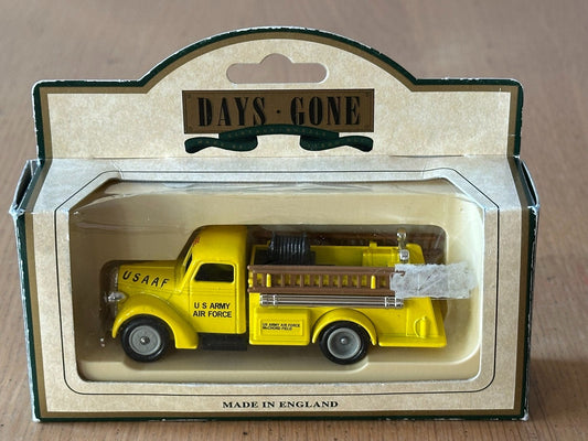 Days Gone Diecast 1939 Ford Fire Engine - USAAF Fire Service