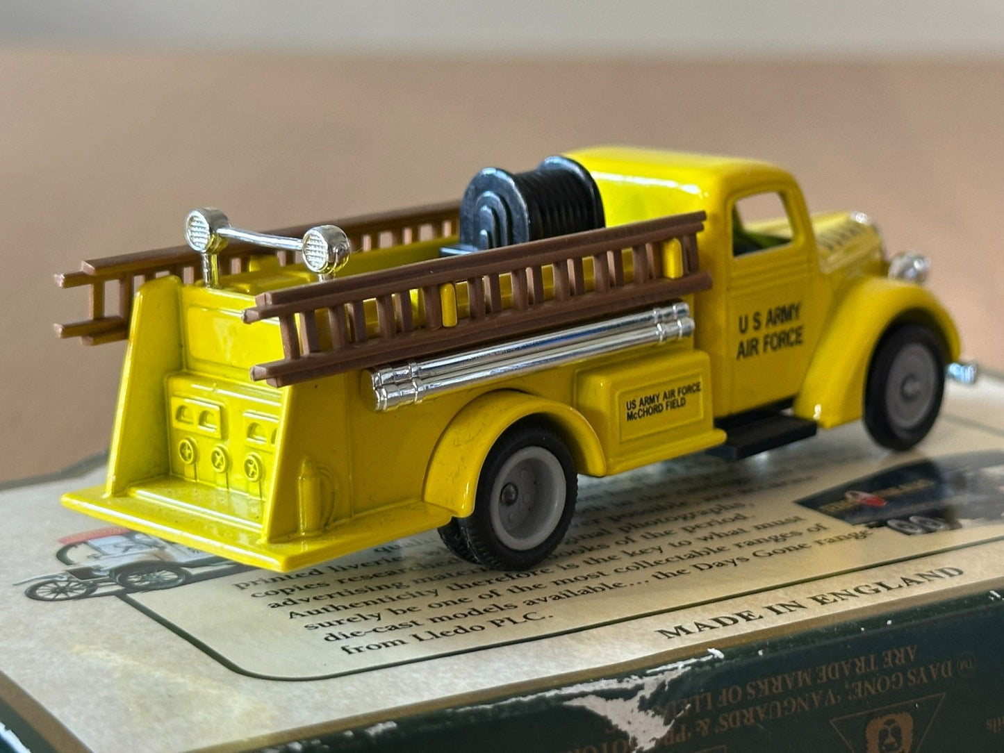 Days Gone Diecast 1939 Ford Fire Engine - USAAF Fire Service
