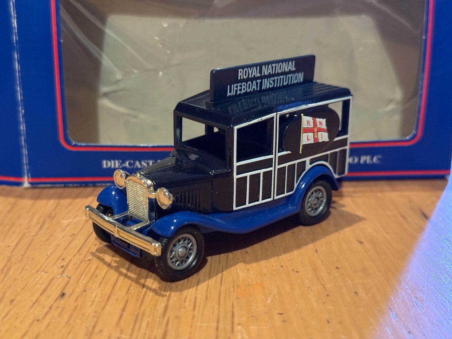 Days Gone LP07008 - Model A Ford Woody Wagon, RNLI