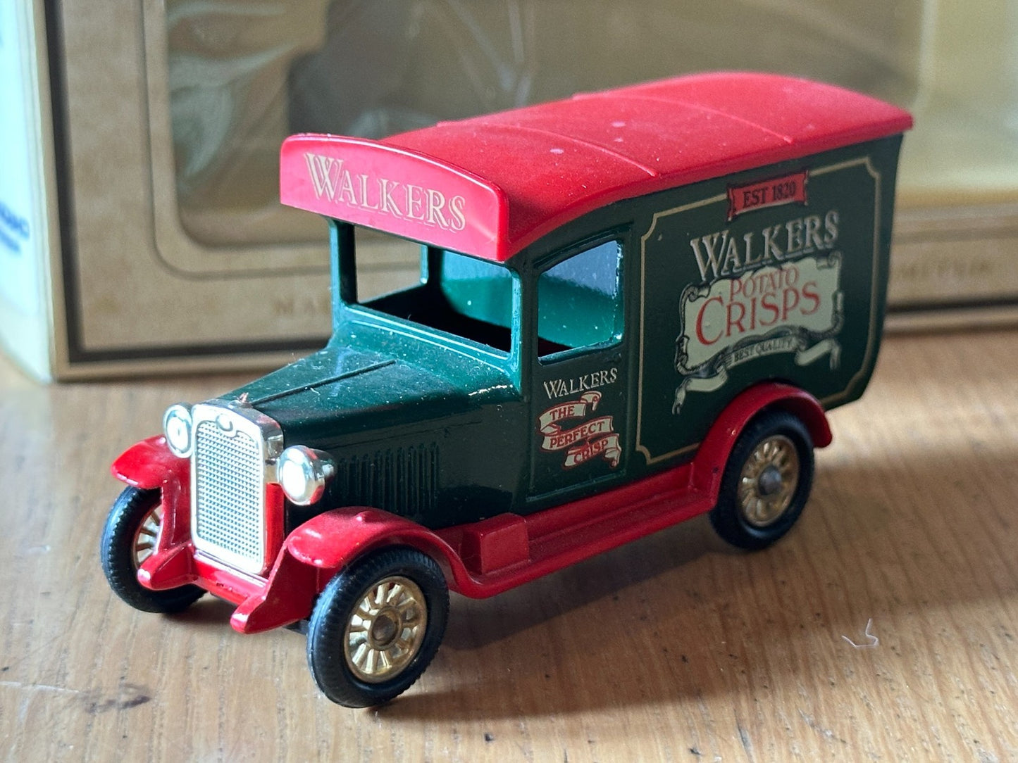 Days Gone LP21078 - Chevrolet Van - Walkers Crisps