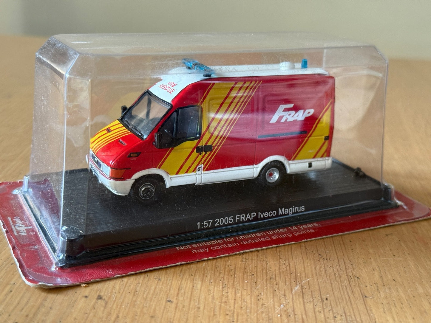 Del Prado Fire Engines Of The World - 2005 FRAP Iveco Magirus - Damaged Box