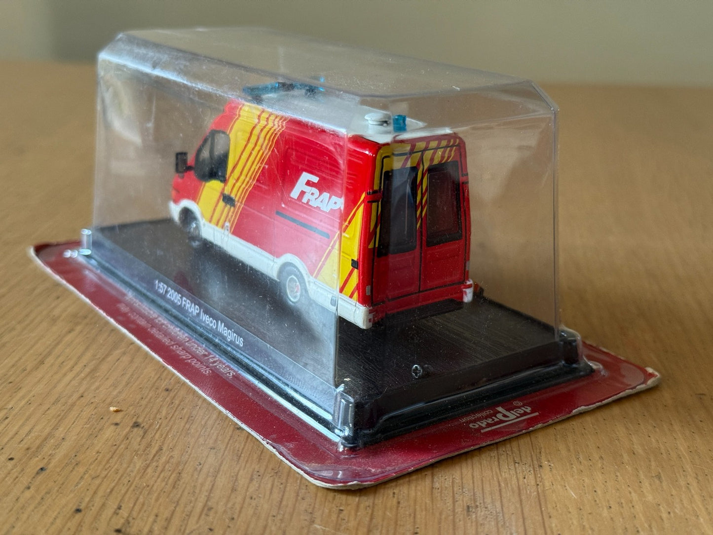 Del Prado Fire Engines Of The World - 2005 FRAP Iveco Magirus - Damaged Box