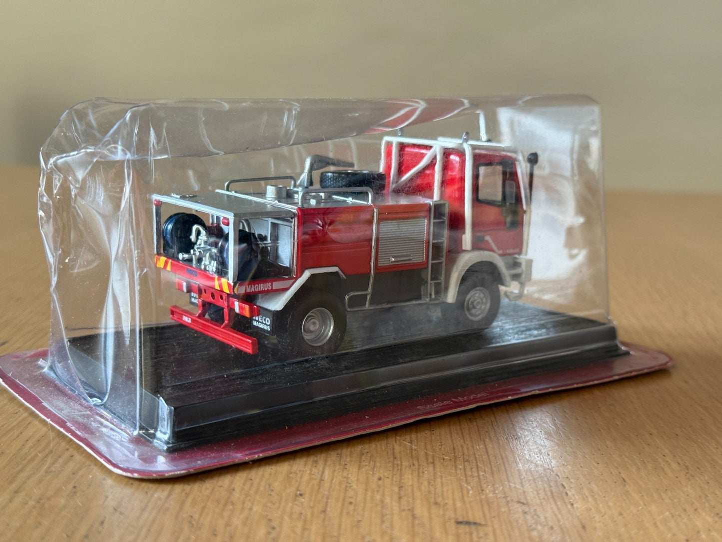 Del Prado Fire Engines Of The World - Forest Fire Ranger FLF 2500 Damaged Box