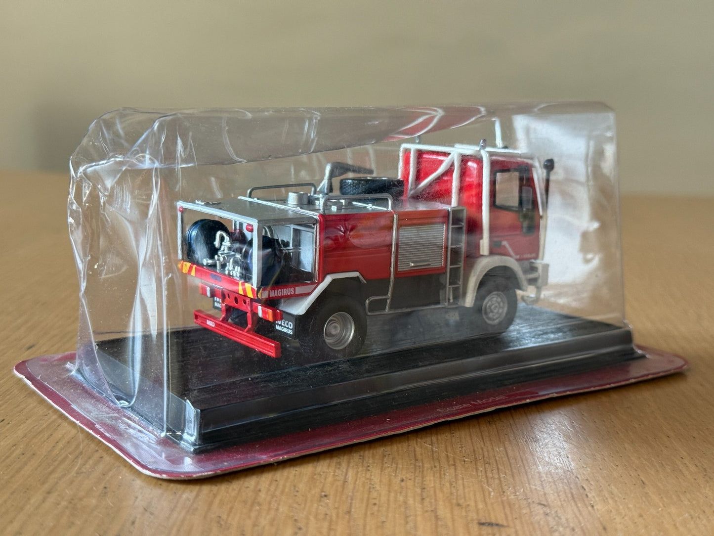Del Prado Fire Engines Of The World - Forest Fire Ranger FLF 2500 Damaged Box