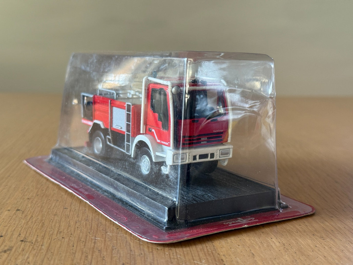 Del Prado Fire Engines Of The World - Forest Fire Ranger FLF 2500 Damaged Box