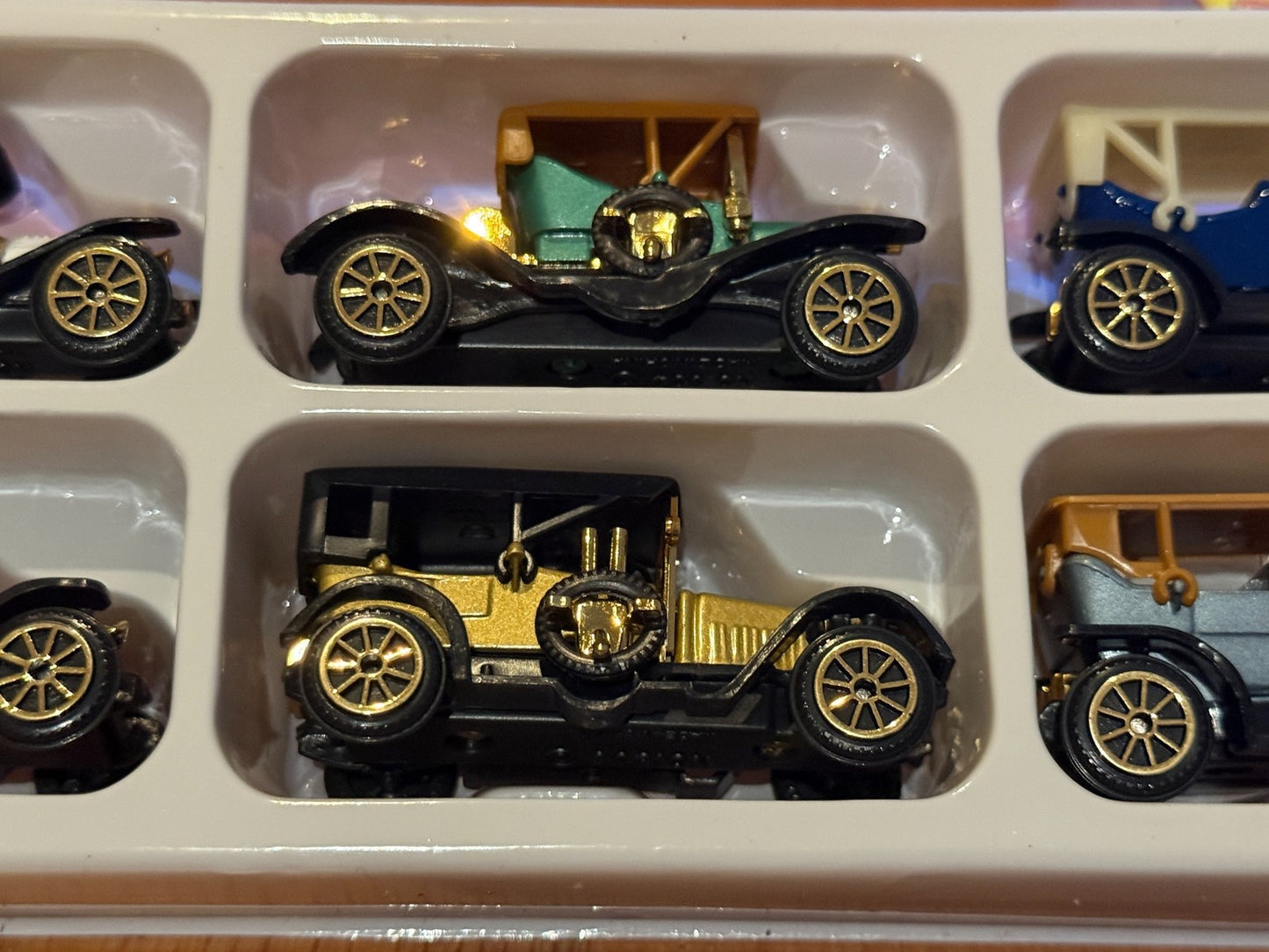 Die-Cast Metal Classic Cars - Set of 6 - Numbers 301-306
