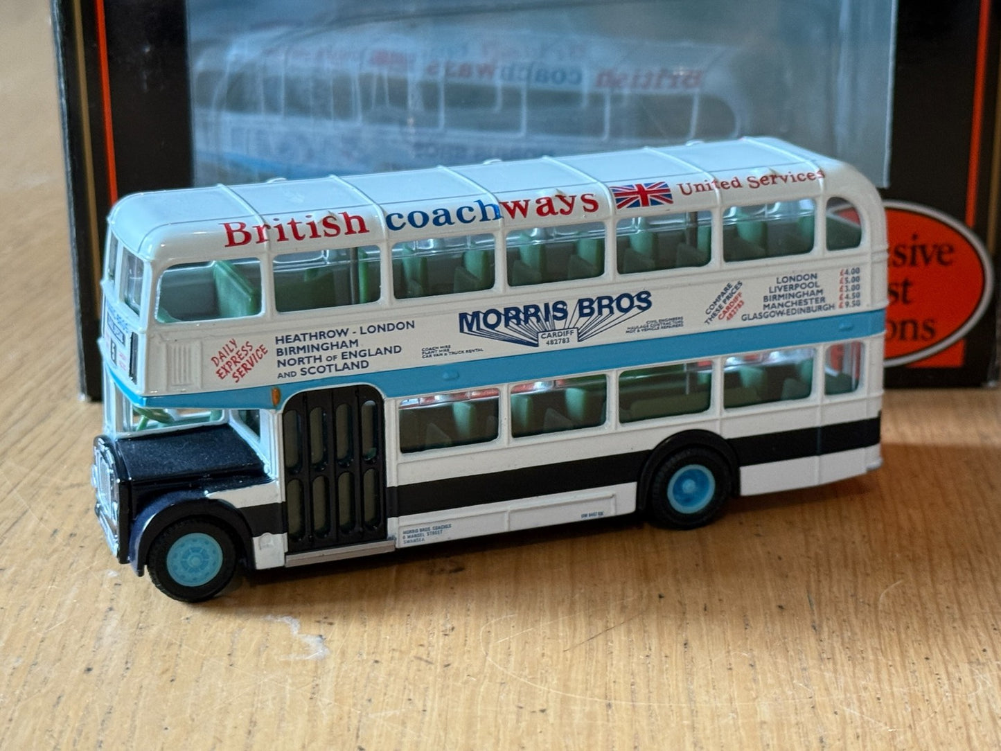 EFE 14008  - 1:76 Bristol Lodekka Bus Morris Bros Cardiff