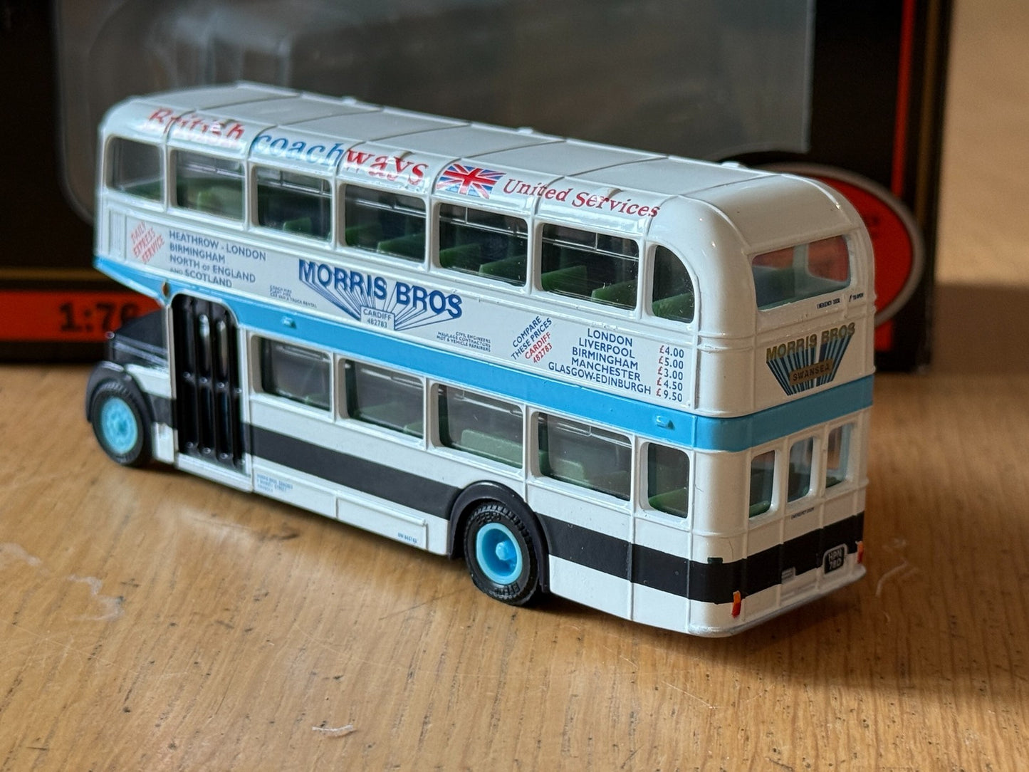 EFE 14008  - 1:76 Bristol Lodekka Bus Morris Bros Cardiff
