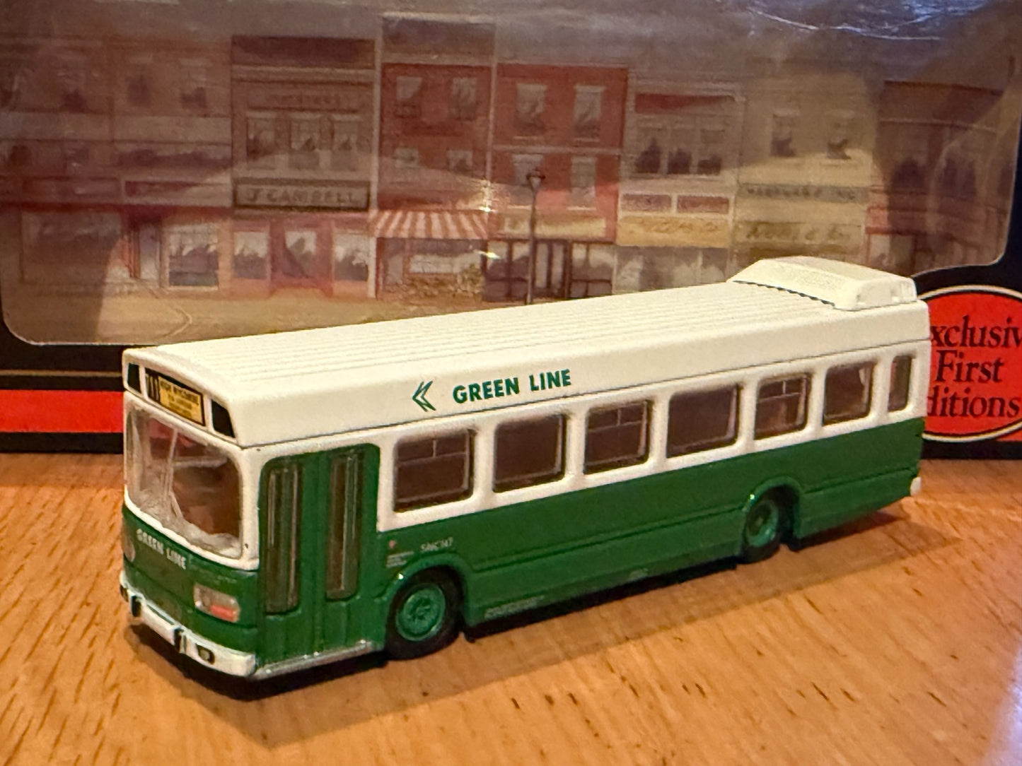 EFE 14401 - 1:76 Leyland National Mk1 - Green Line - Route 111 High Wycombe