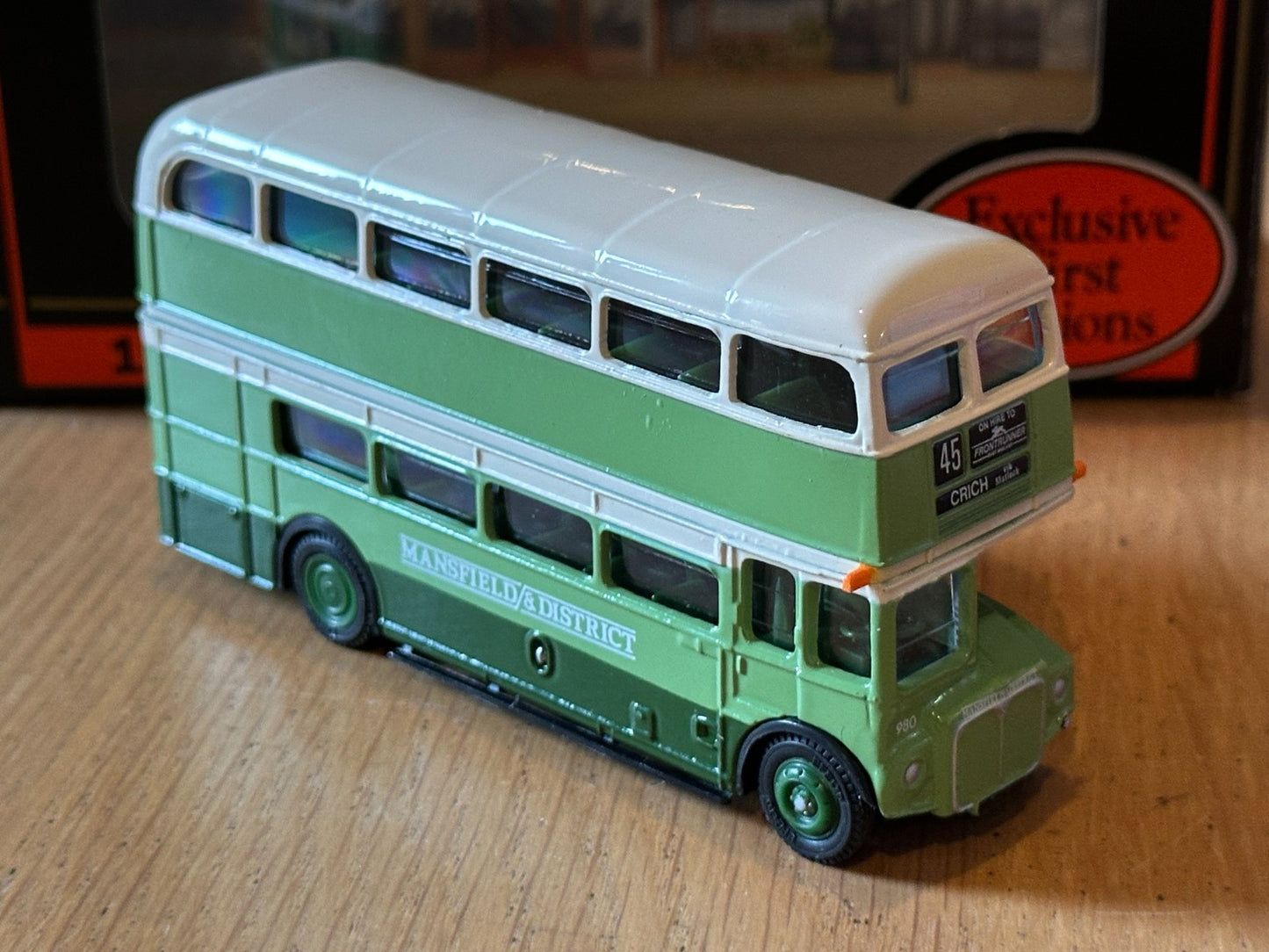 EFE 15609 - 1:76 oo Gauge Mansfield & District Routemaster Bus