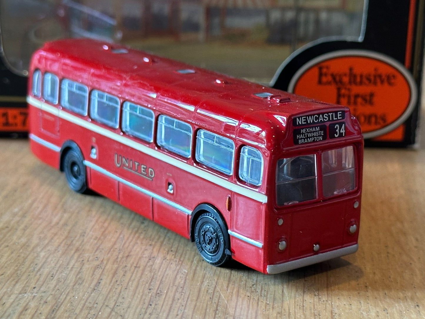 EFE 16301 - 1:76 OO Gauge Bristol LS/ECW Bus - United A.S.