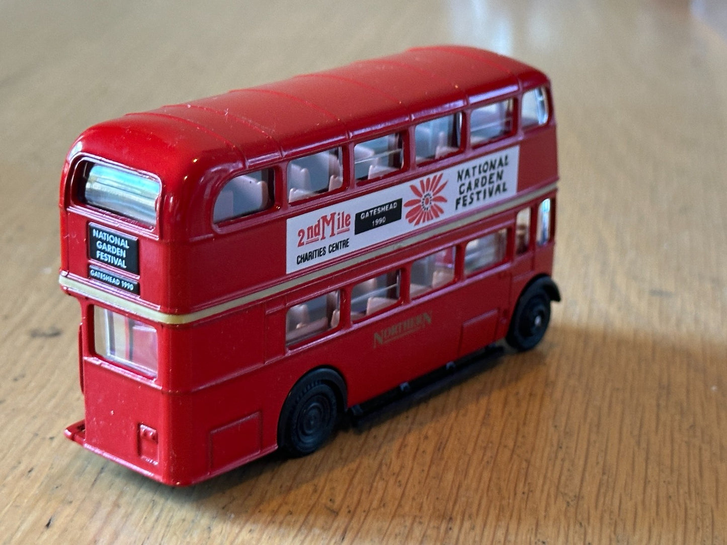 EFE E10904- 1:76 AEC Regent Bus - National Garden Festival Gateshead 1990