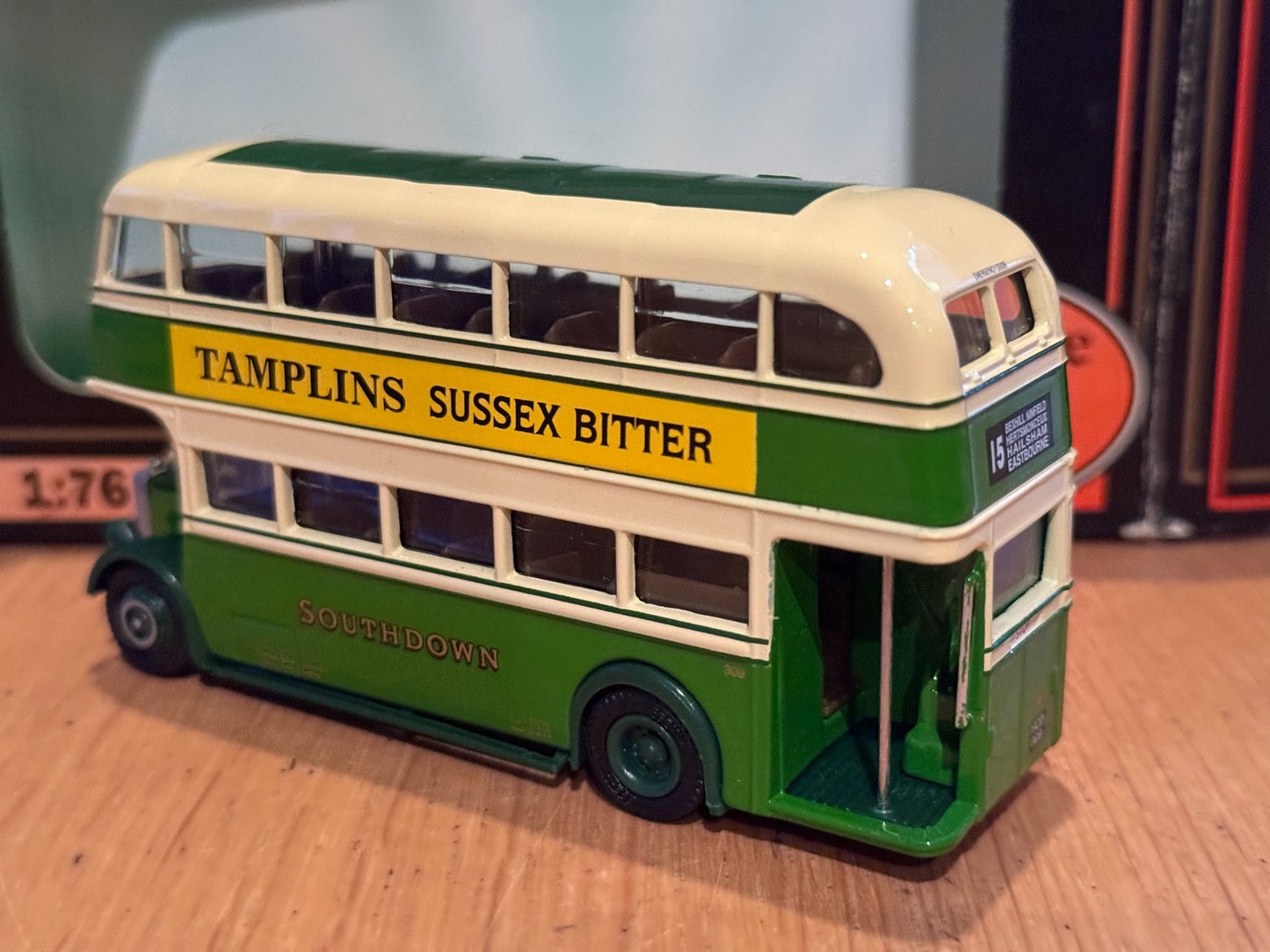 EFE OO Gauge 1:76 15910 - Leyland PD1 Highbridge - Southdown