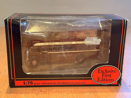 EFE OO Gauge 1:76 18301 - Leyland TS8 Tiger Type A - Yorkshire Woollen