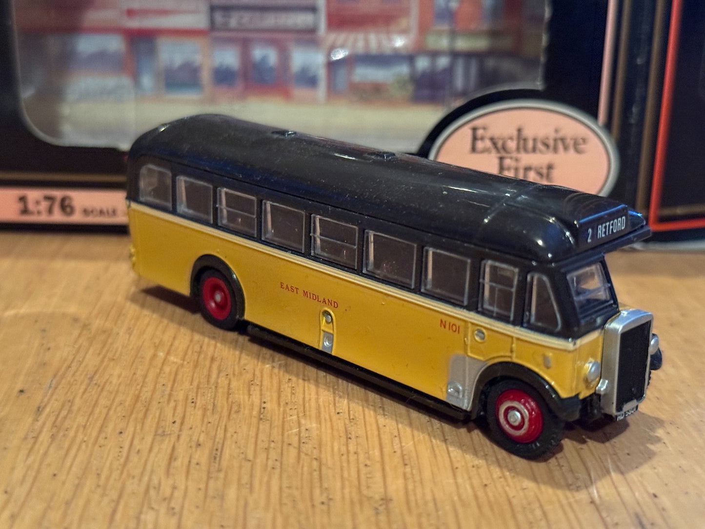 EFE OO Gauge 1:76 18305 - Leyland TS8 Tiger - East Midland